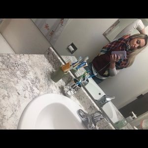 Meet your Posher, Hailey